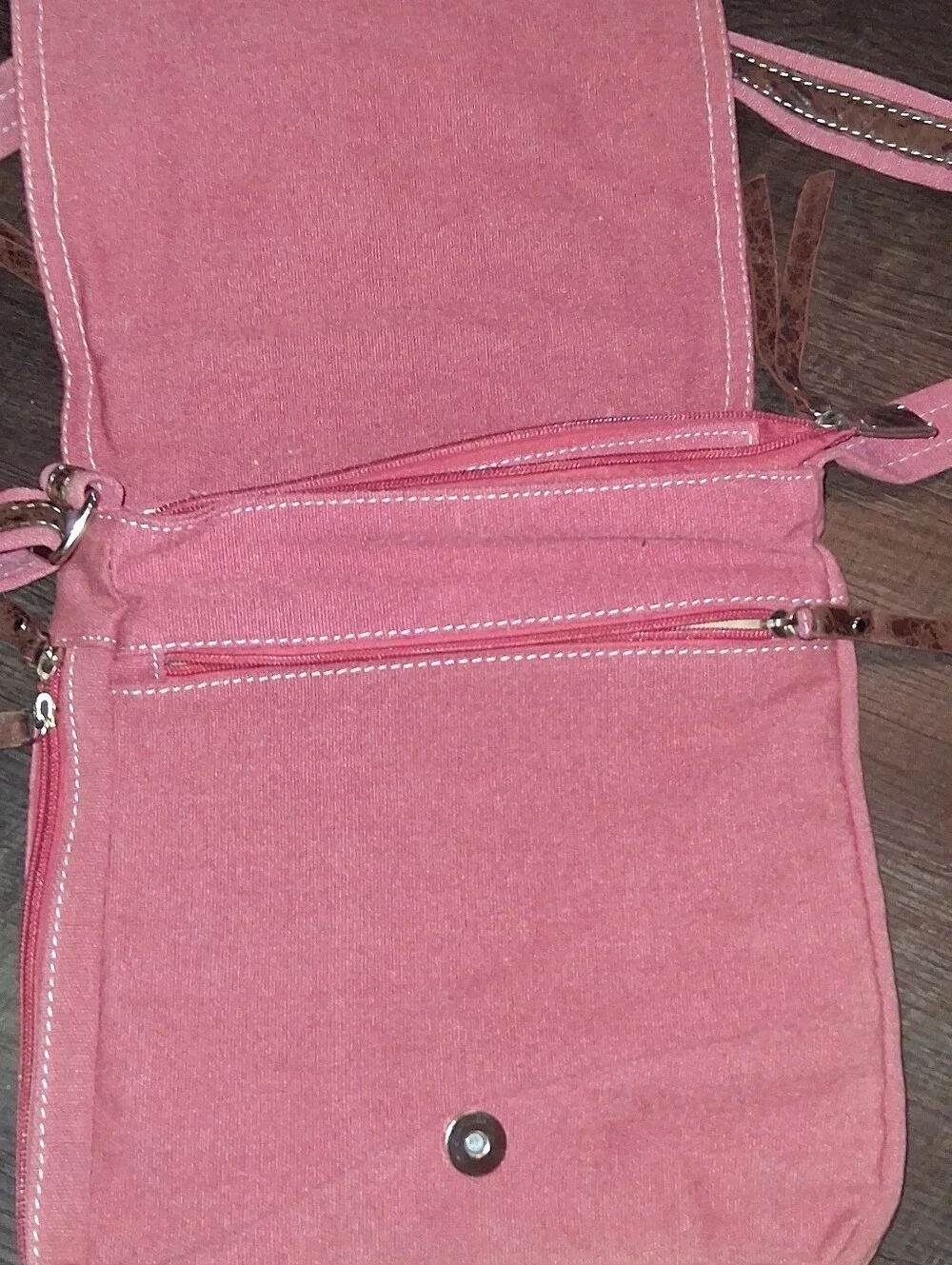 Y2k Pink Crossbody Bag with Colorful Sneaker Appliqué